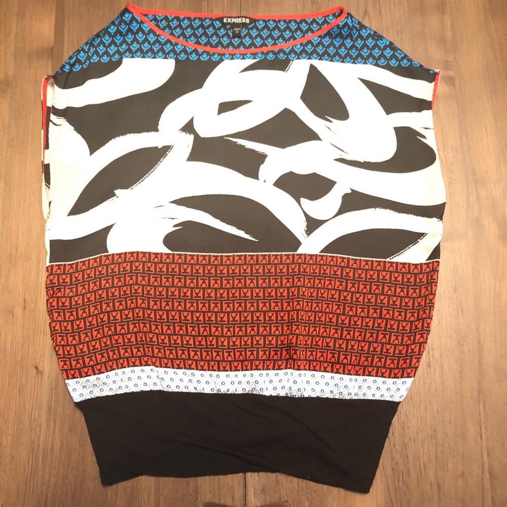 Express Y2K Sleeveless Top Size Small, Great Pattern!